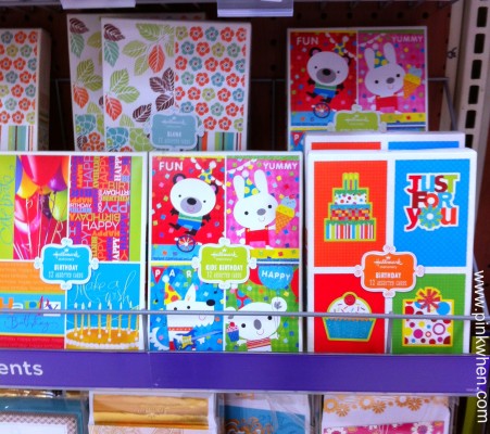 Holiday Birthday Hallmark Cards #BirthdaySmiles #cbias #shop
