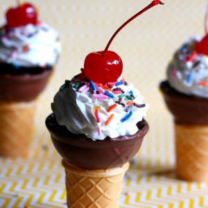 Chocolate Sundae Fudge Dipped Cupcake Cones via PinkWhen.com - Crafts - Recipes - DIY