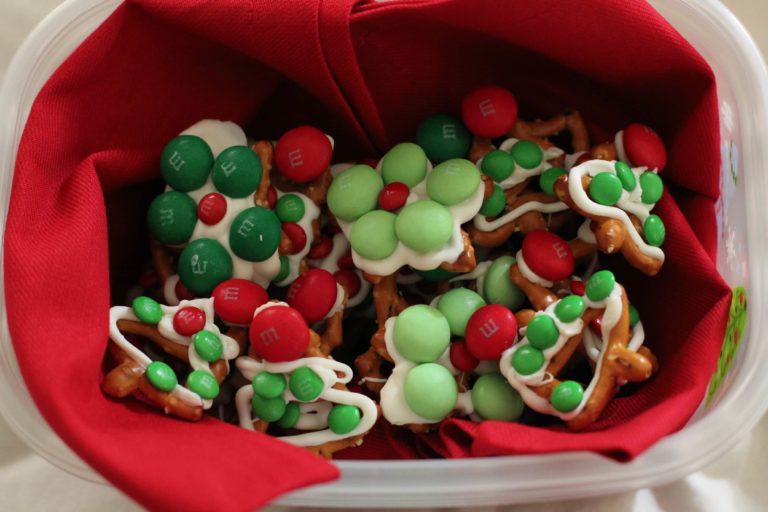 White Chocolate Christmas Holiday Pretzels