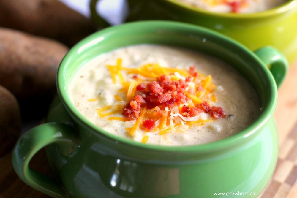 Loaded baked Potato Soup www.pinkwhen.com