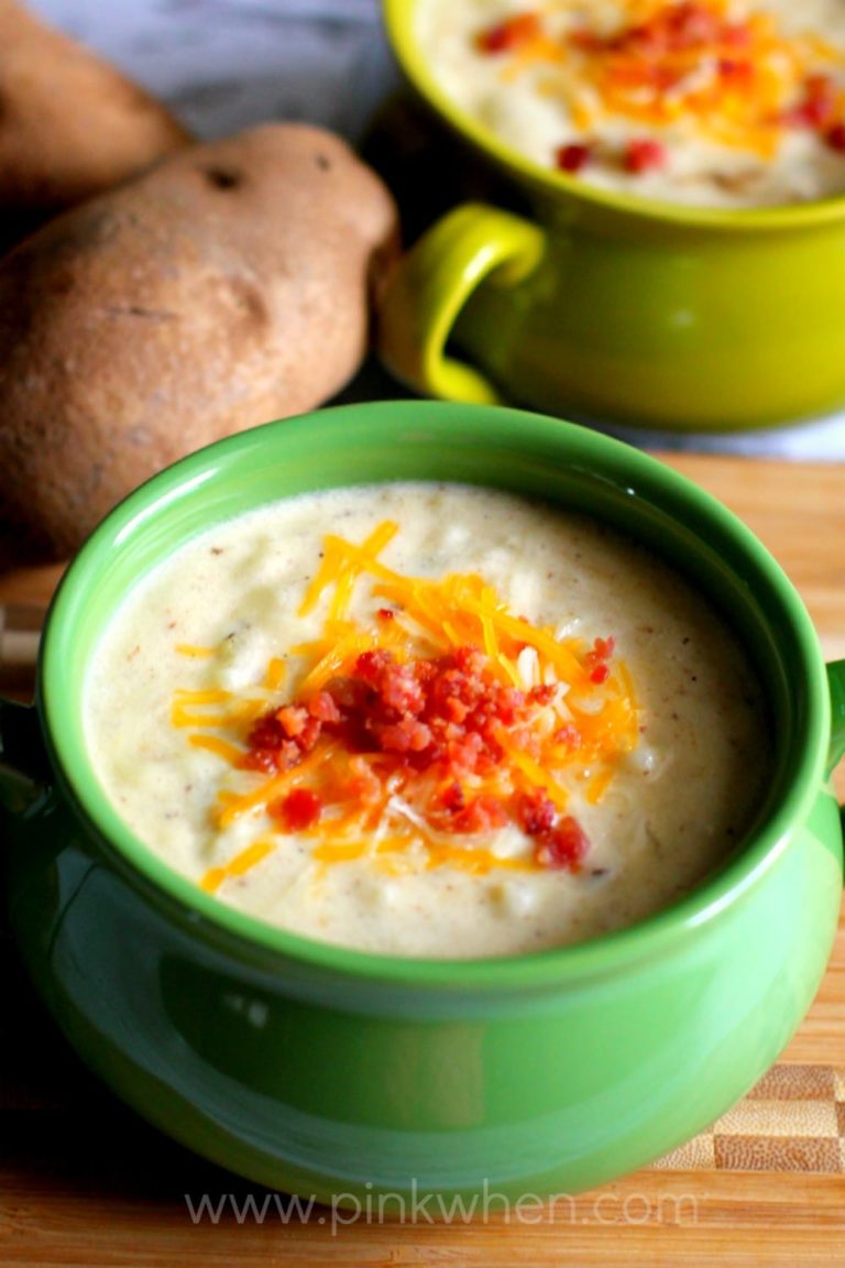 Loaded baked Potato Soup www.pinkwhen.com