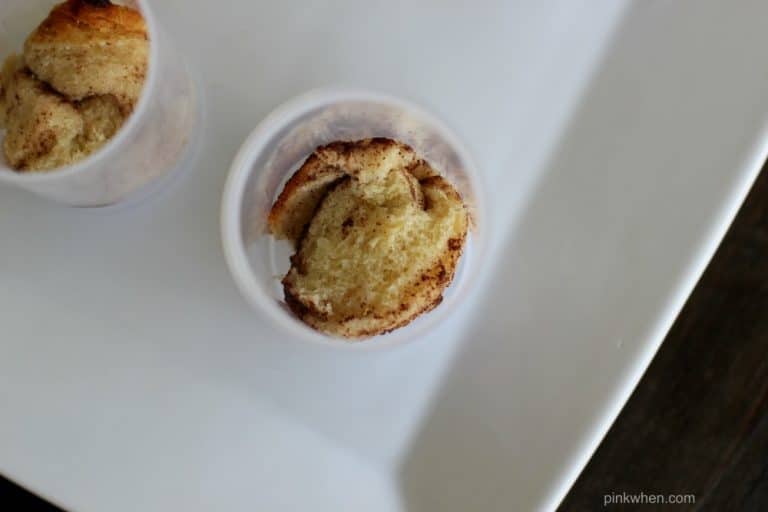 Cinnabon Cinnamon Roll Cheesecake Shooter www.pinkwhen.com