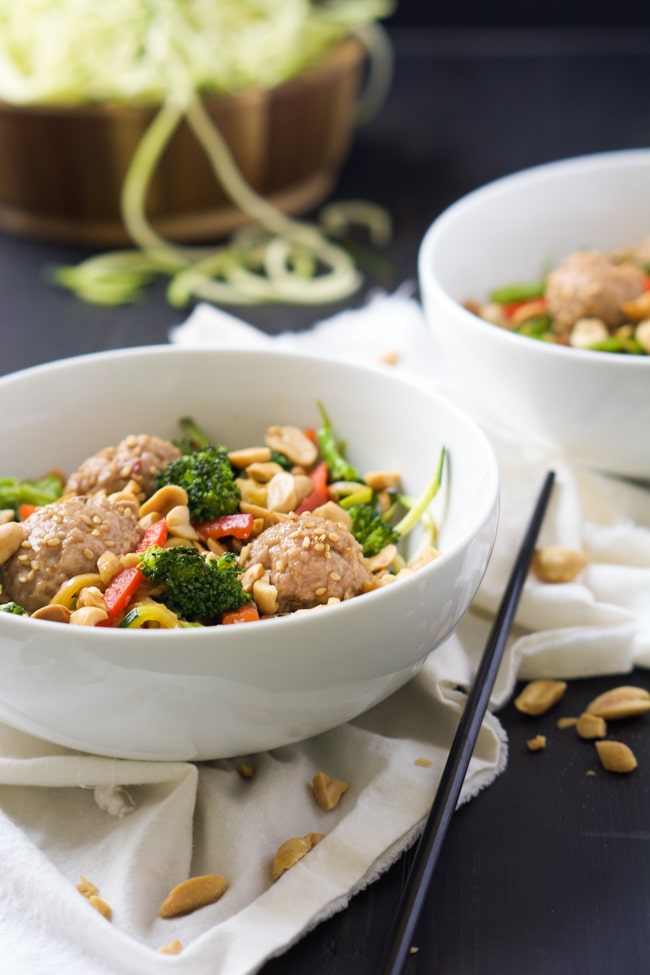 Spiralized-Teriyaki-Zucchini-Noodles-with-Asian-Meatballs_-3