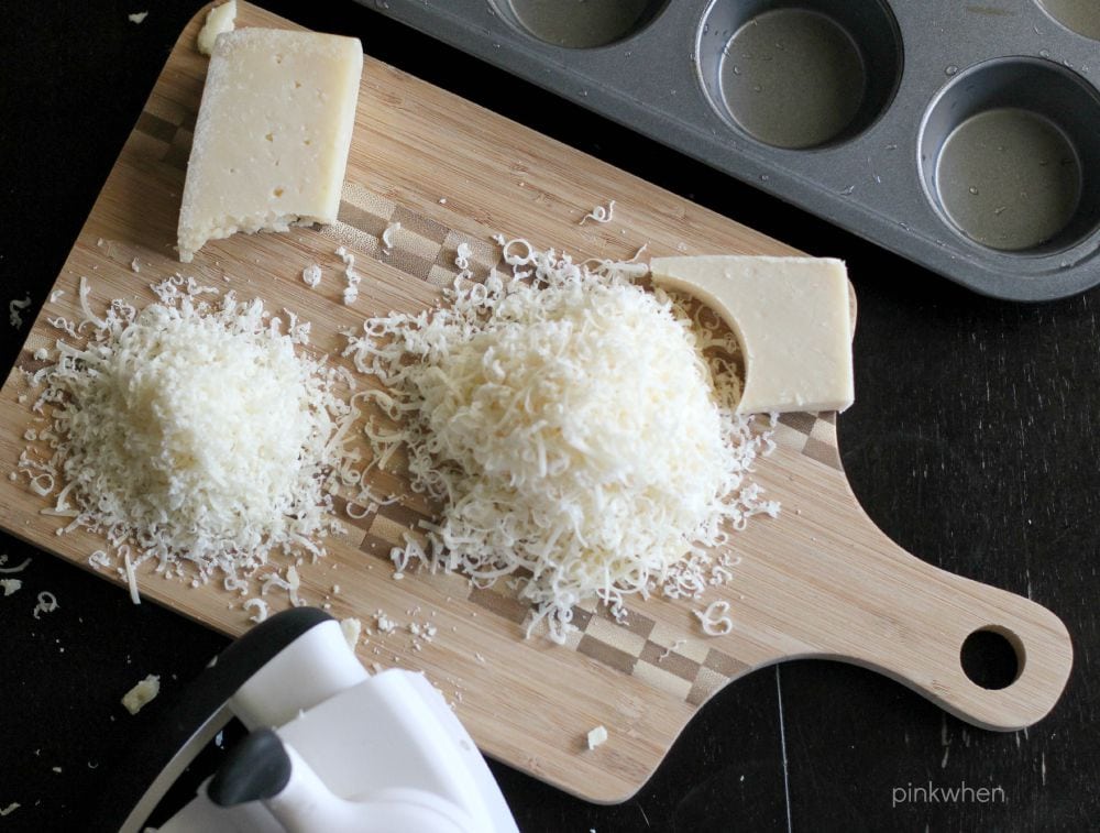 Homemade Macaroni and Cheese Muffin Cups | PinkWhen