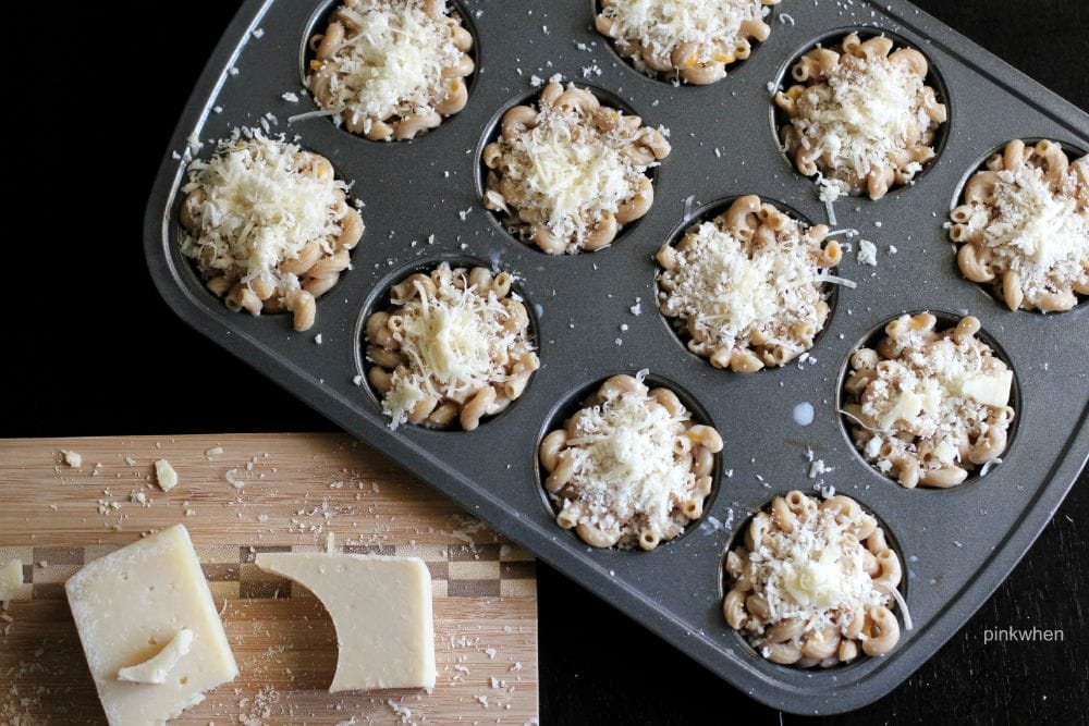Homemade Macaroni and Cheese Muffin Cups | PinkWhen