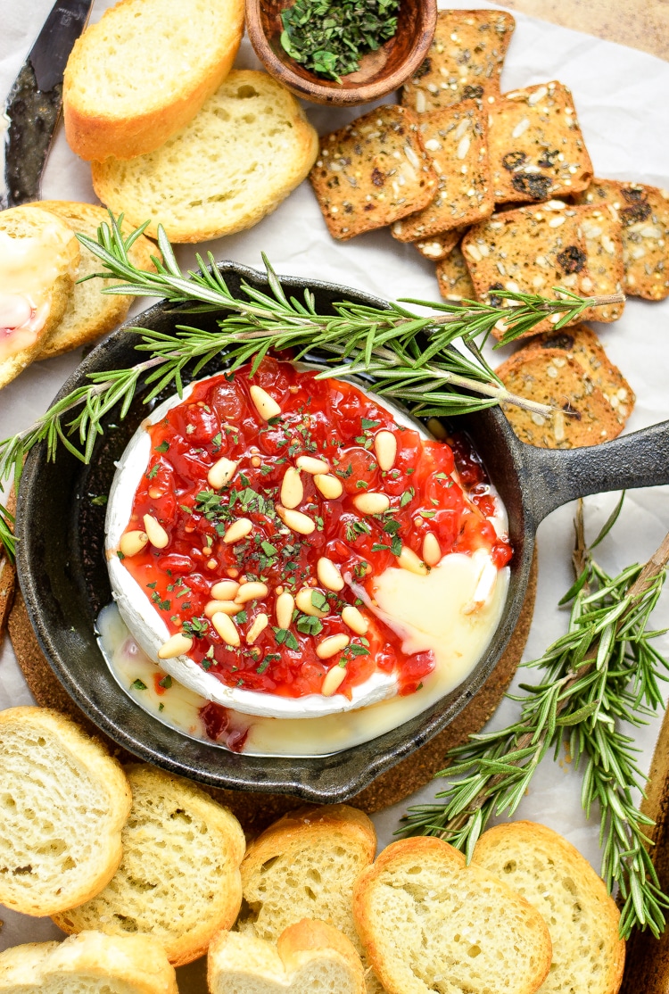Baked Brie with Sweet Red Pepper Jam | PinkWhen