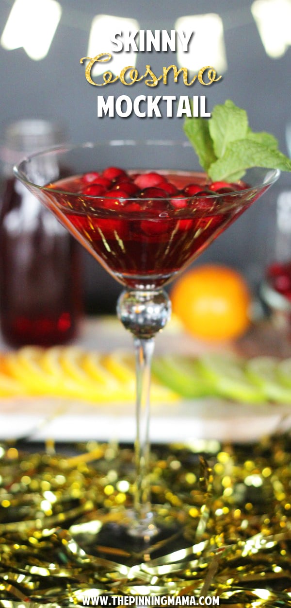 10+ Holiday Sparkling Drinks for New Years! Both Cocktail and Non Alcoholic recipes perfect for a celebration!