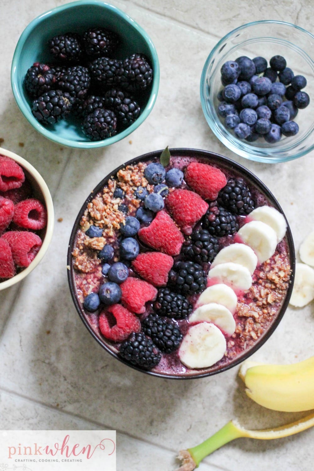 Blackberry Granola Smoothie Bowl Recipe