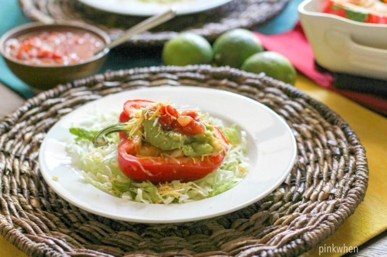Chicken Fajita Stuffed Bell Pepper Recipe made with flavored quinoa, chicken, and more!