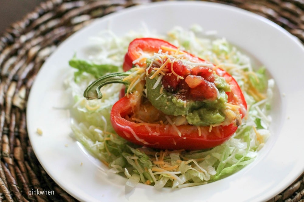 Chicken Fajita Stuffed Bell Pepper Recipe made with flavored quinoa, chicken, and more!