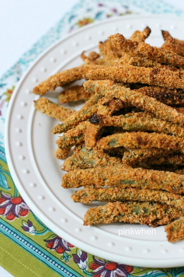 These crispy oven baked green bean fries are the perfect seasoned side dish. Coated with almond meal and a blend of mouthwatering seasonings, you won't believe how fast they will disappear right before your eyes.
