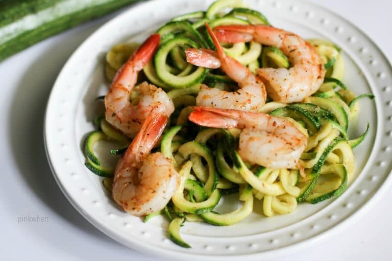 Shrimp Scampi Zoodles Recipe - A delicious healthy lunch or dinner in 10 minutes or less! Whole 30, PALEO, and a Simple Fit Forty Lifestyle recipe. 