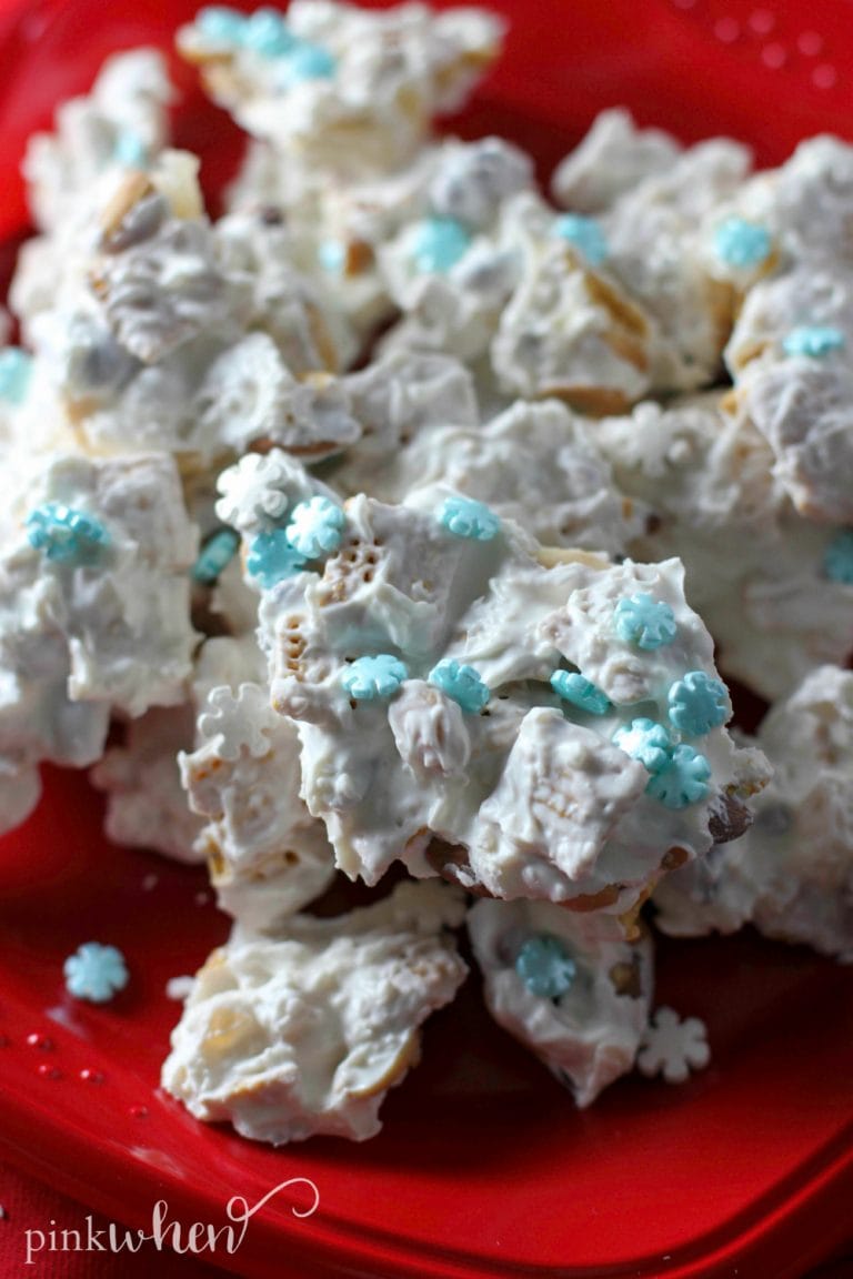 Look no further for a delicious holiday snack, because this Cringle Christmas Snack is not only easy, but it will go FAST!
