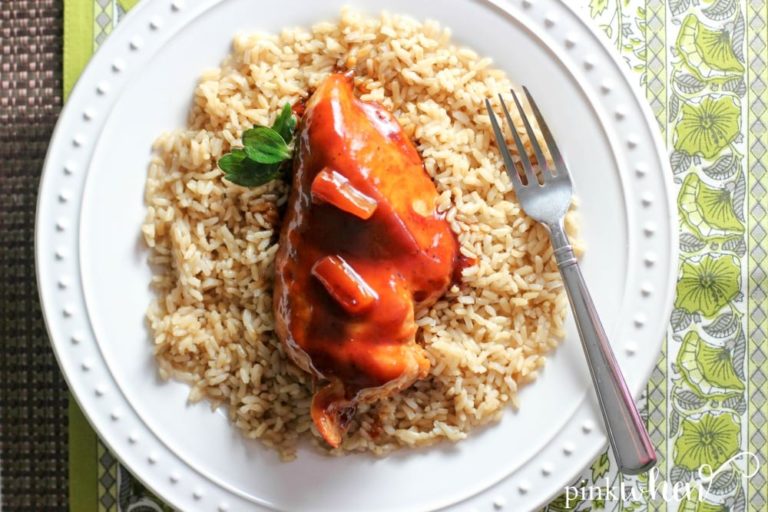 This Instant Pot Hawaiian Chicken recipe is a quick and healthy Instant Pot chicken dish.