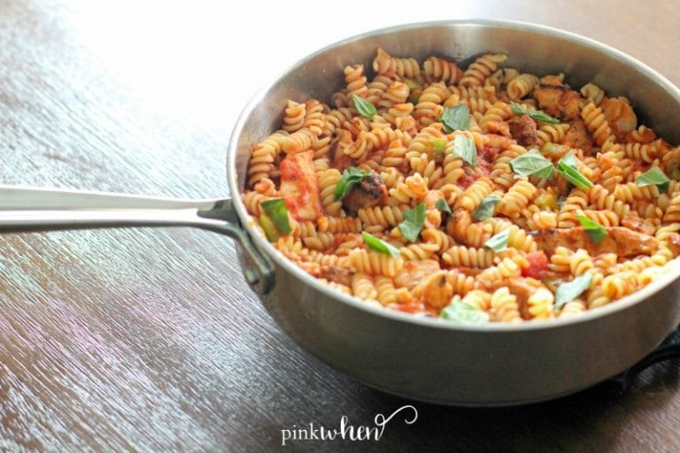 An easy weeknight meal, this one pot meal chicken recipe is perfect! In less than 30 minutes dinner can be on the table. 