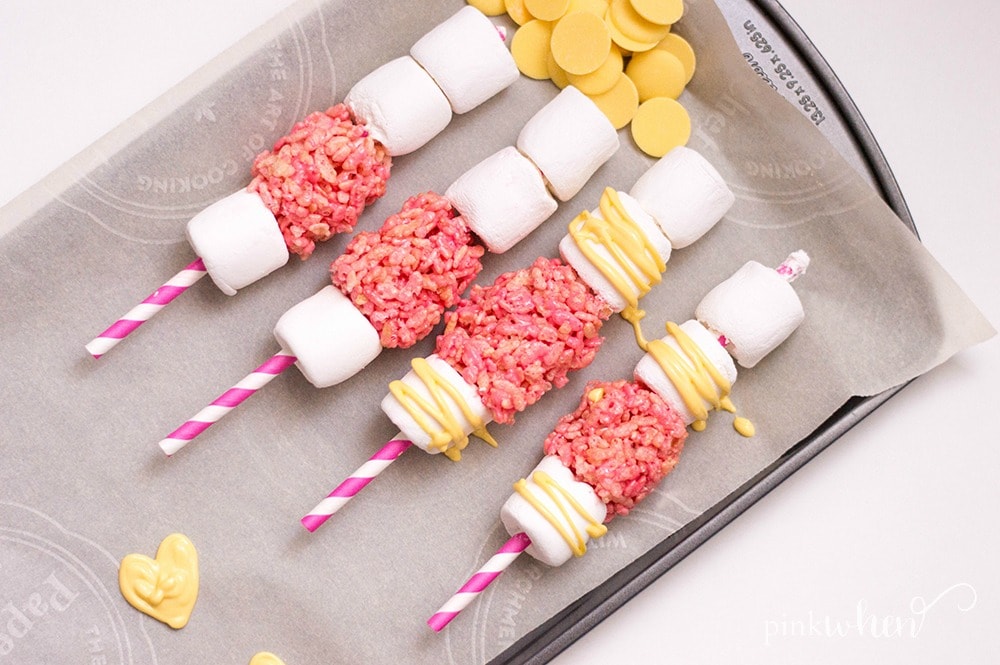 A cute and simple treat, these Mothers Day Dessert Skewers are fun for mom and kiddos! #MothersDay #DessertIdeas