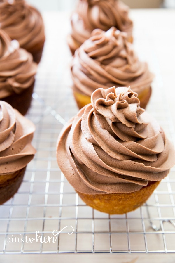 Nutella Buttercream Cupcakes with Hidden Cadbury Egg #NutellaCupcakes #CadburyCupcakes #EasterDessert