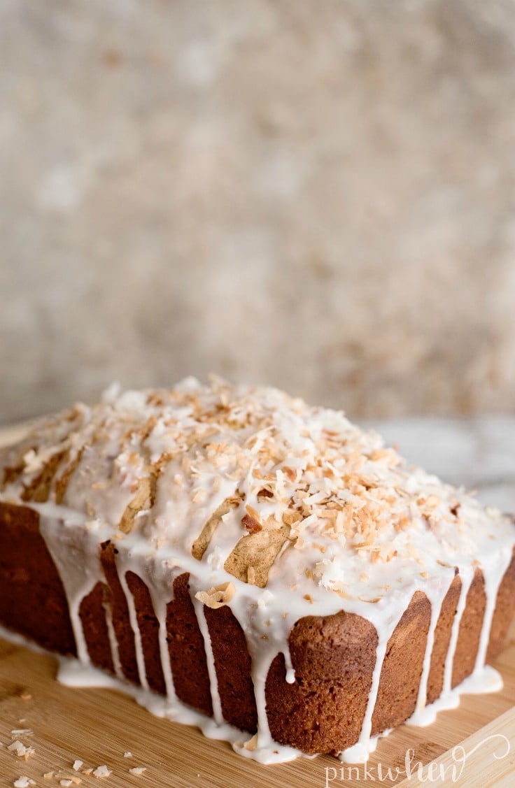 This Toasted Coconut Pound Cake Recipe is mouthwateringly delicious poundcakerecipe easycakerecipe dreamydessert 3