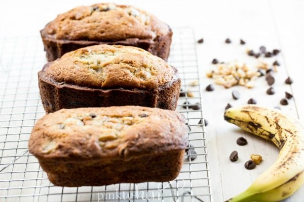 Chocolate Chip Banana Bread, simple amazing! #chocolatechipbananabread #bananabreadrecipe #bananabread