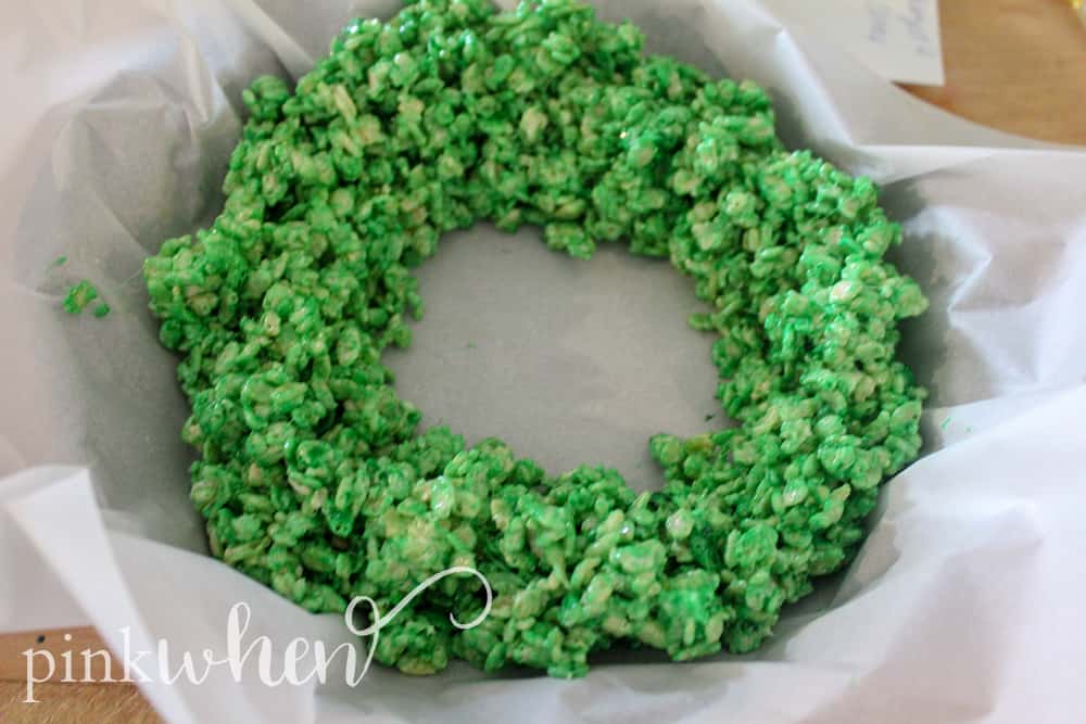 This is a new favorite no bake dessert that has been a hit in our household! These watermelon rice krispie treats are gooey, sweet, delicious, and so much fun! They are sure to be a huge hit with the kids and they will have a blast making them.
