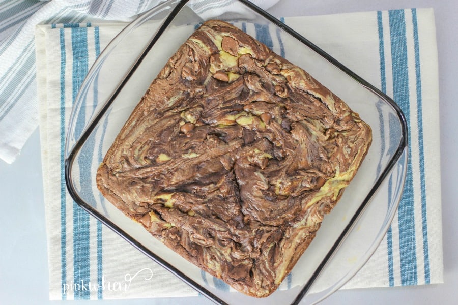 This Cake Mix Cookie Bars Brownie recipe is the BEST of both worlds! Delicious cake mix cookies and brownie rolled into ONE! 