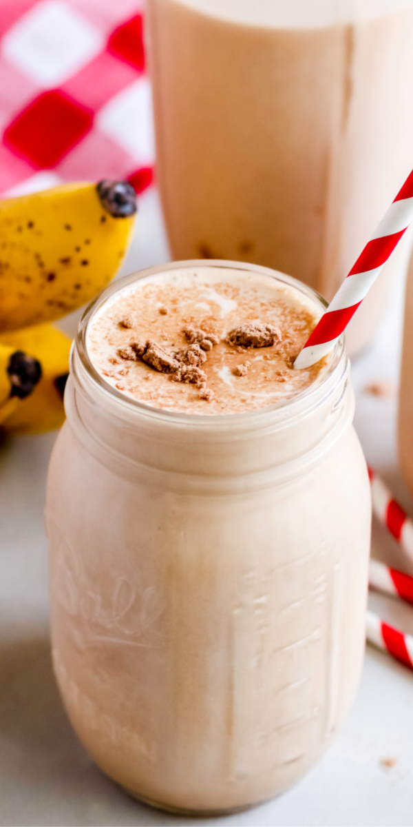 This delicious peanut butter and banana smoothie is made with real bananas, protein powder, peanut butter, honey, and more! It's a delicious and filling breakfast recipe you're going to make over and over!
