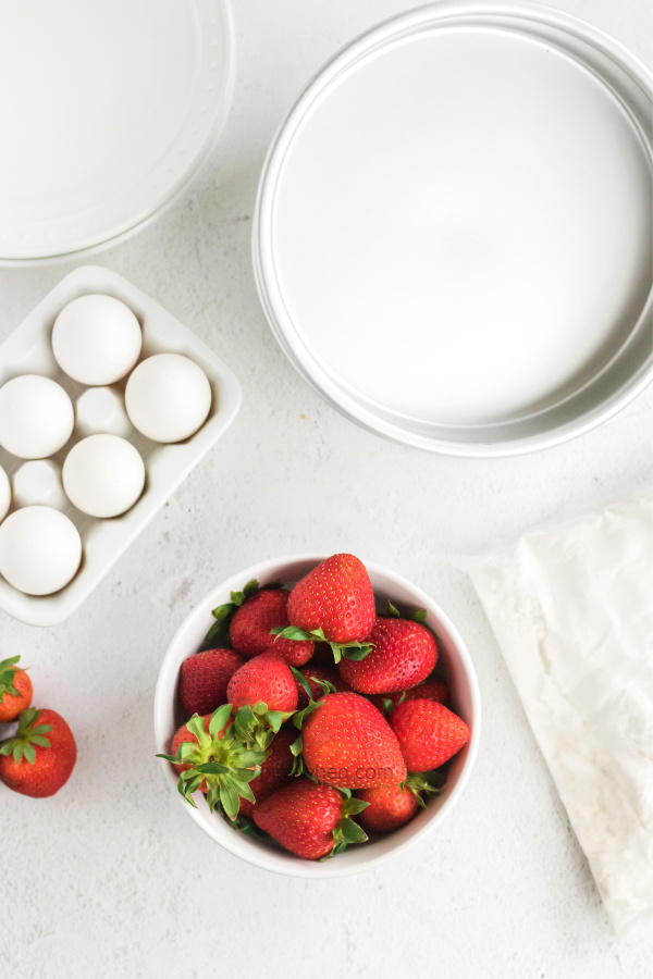 Strawberry Cake ingredients and supplies