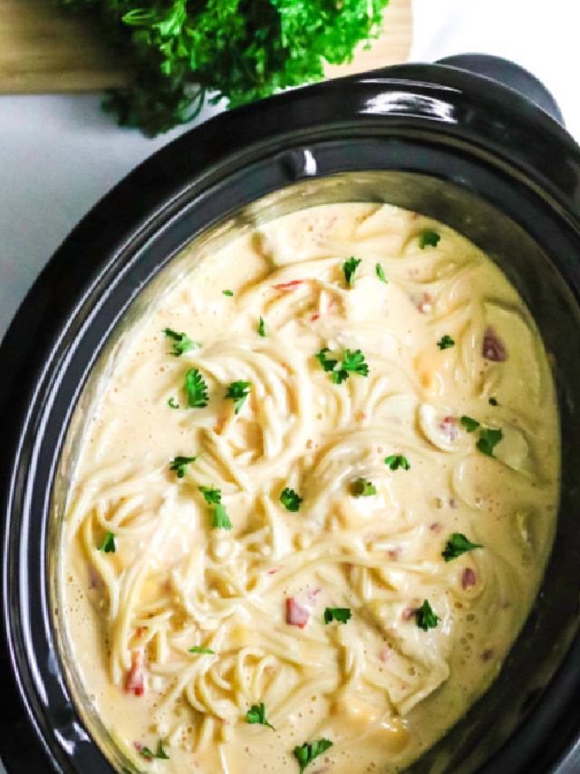 Easy Crock Pot Chicken Spaghetti