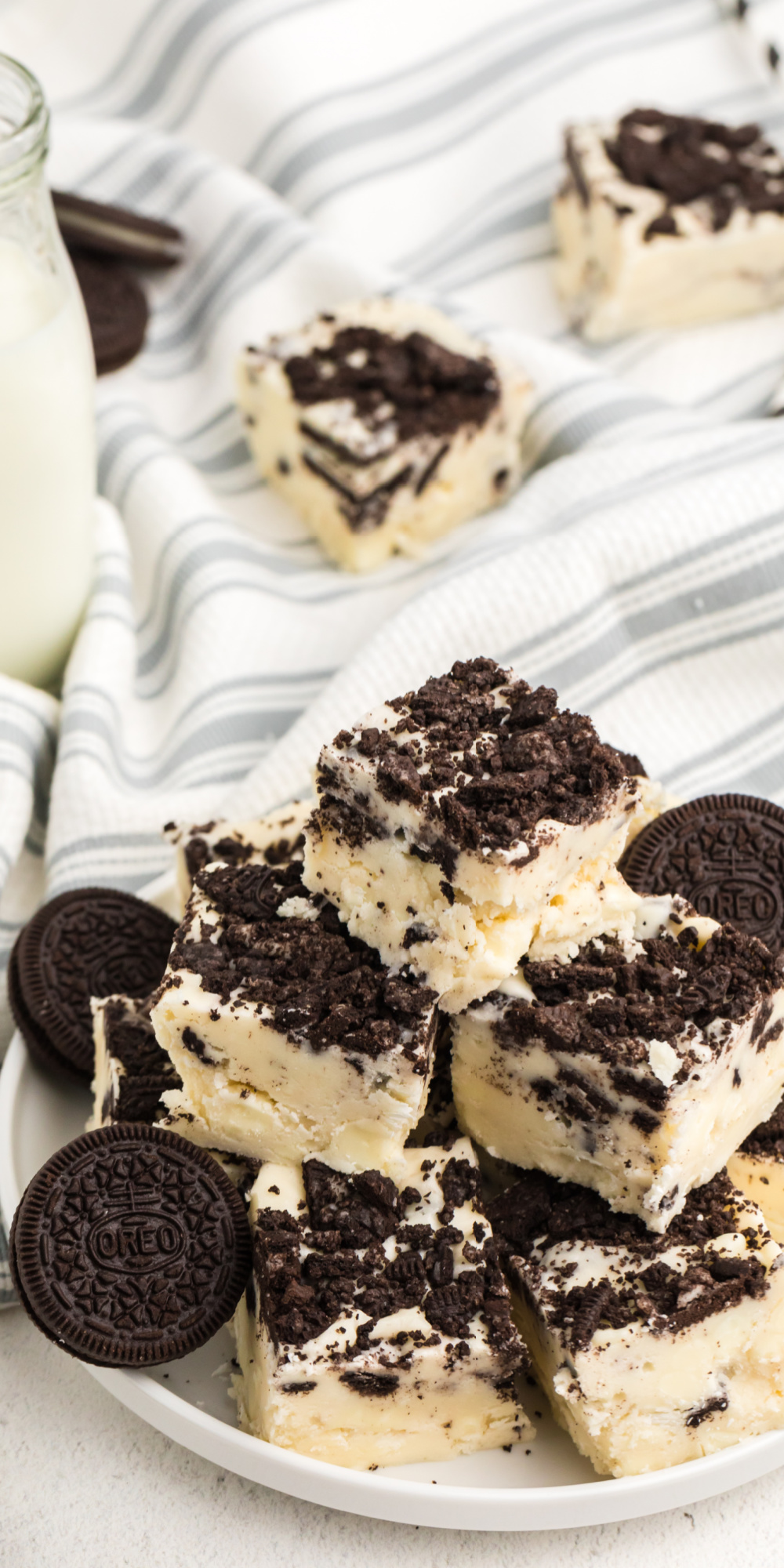 This decadent OREO cookie fudge is made with crushed OREO cookies, vanilla extract, white chocolate, and more. It's one of my family's favorite fudge recipes and one you'll want to make again and again.