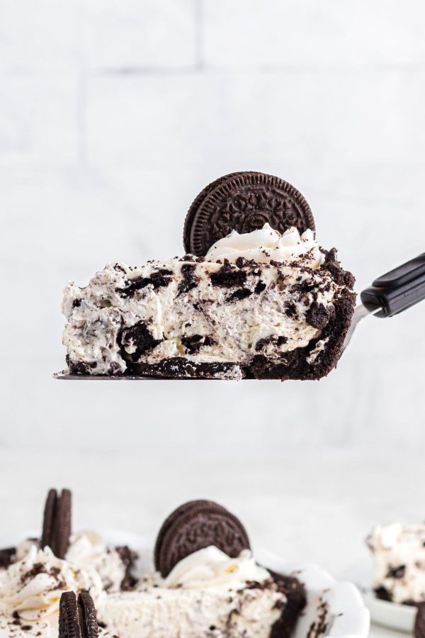 Slice of Oreo pie scooped onto a spatula.