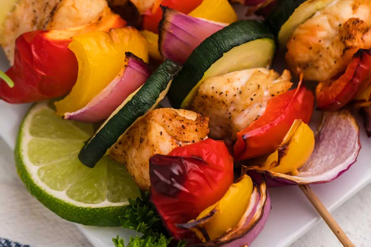  Chicken Kabobs with vegetables.
