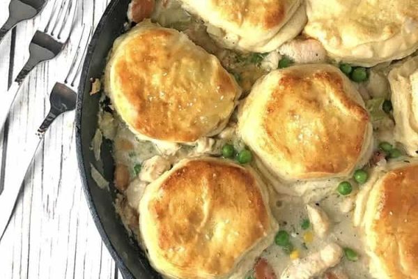 Easy Skillet Chicken Pot Pie with Biscuits