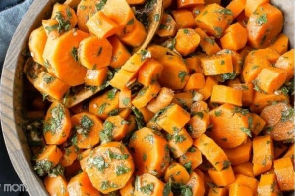 Salad made with carrots and Moroccan spices. 