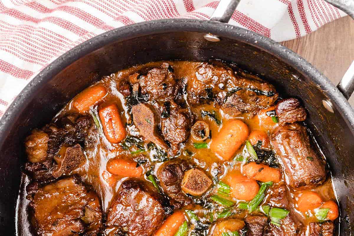 Oxtail soup with colorful vegetables.