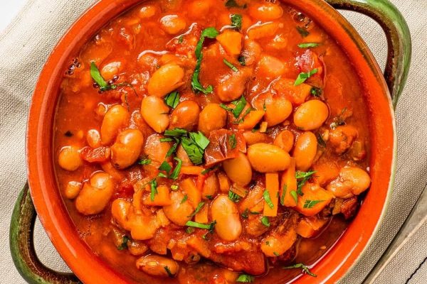 A bowl of pinto bean soup.