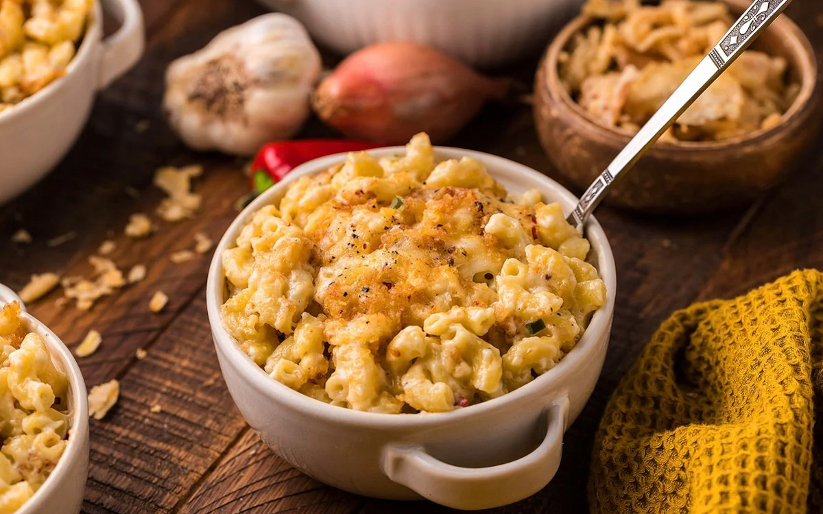 Smoked Gouda Mac and Cheese with Pancetta