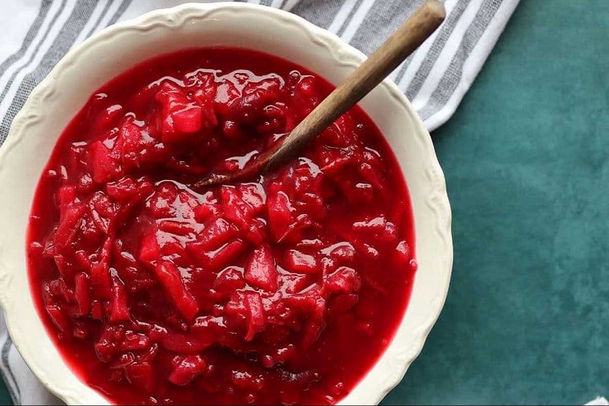 Cranberry sauce with pineapple.