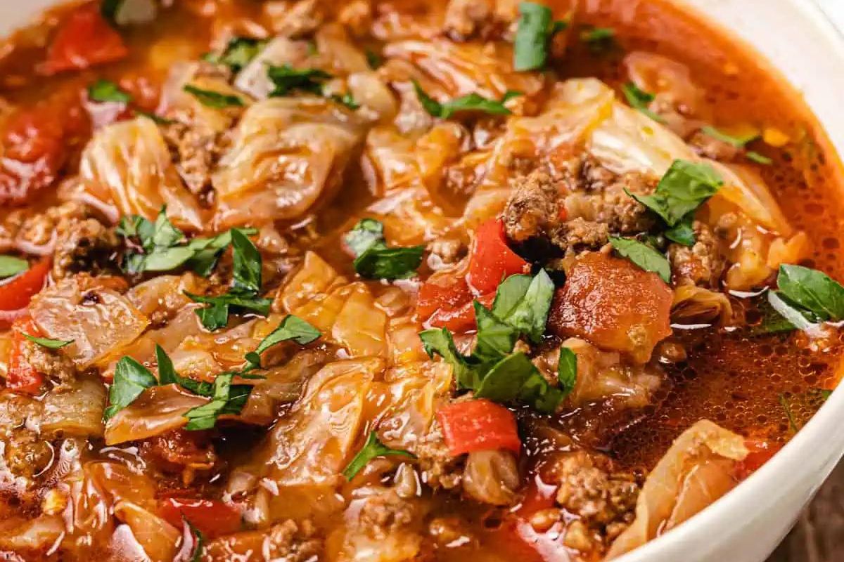 spicy cabbage soup with ground beef
