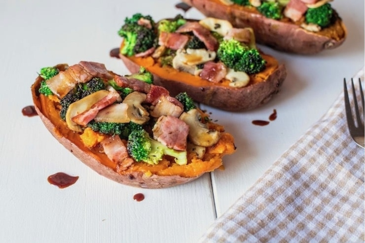 Sweet potato stuffed with ham and broccoli.