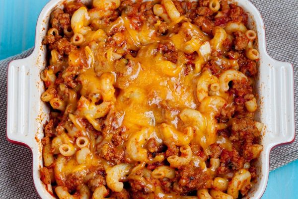 A cheap casserole dish with macaroni and cheese.