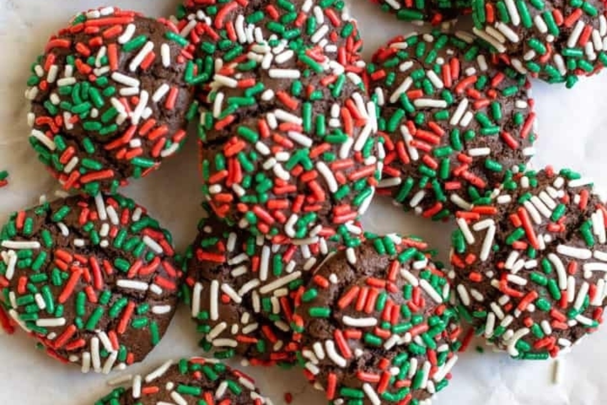 Edible Christmas cookies with red and green sprinkles, perfect for gifting.