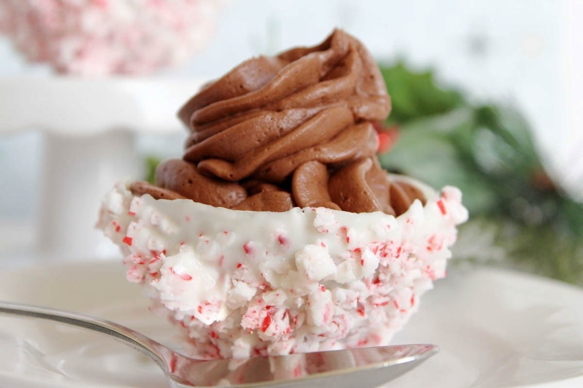 Peppermint on a plate.
