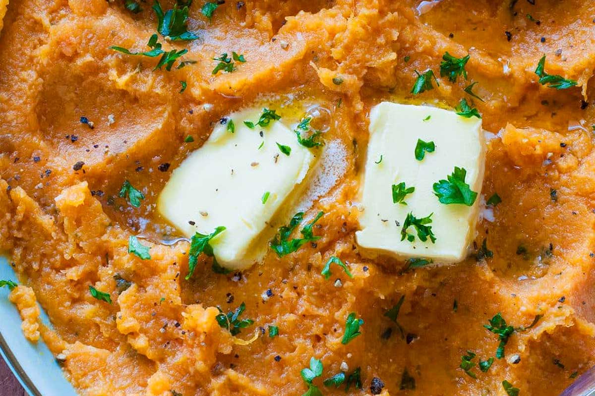Instant Pot Thanksgiving: Mashed sweet potatoes with butter and parsley.