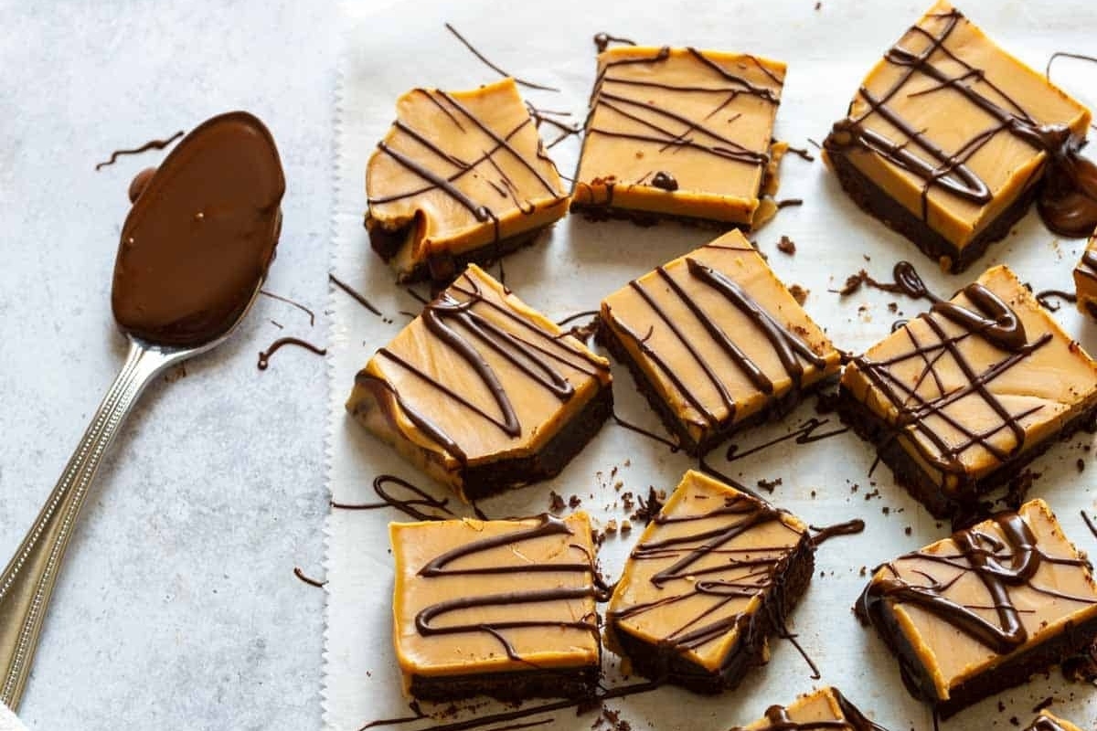 Keto Peanut Butter Fudge (5 Ingredients). 