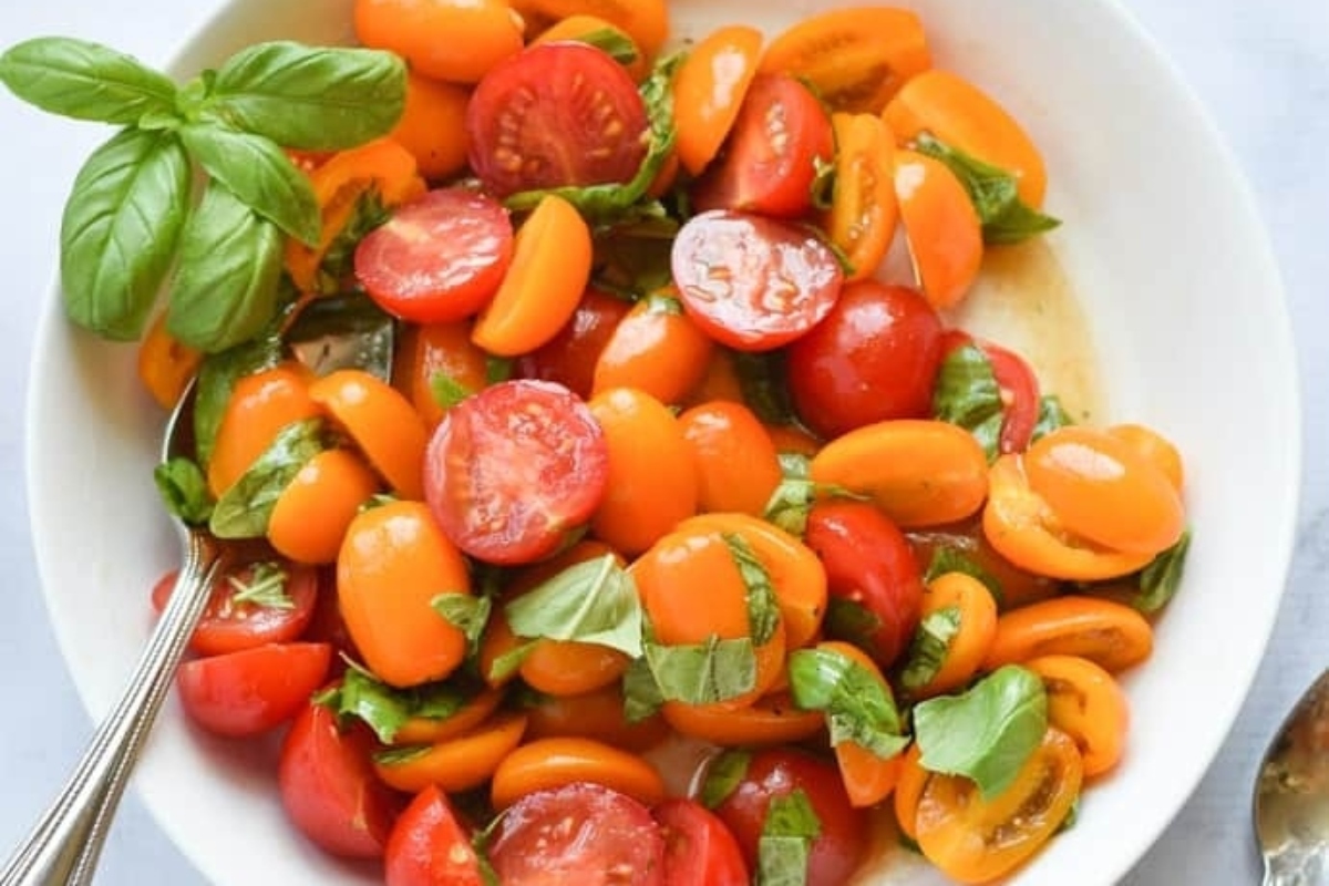 Marinated Tomato Basil Salad 1