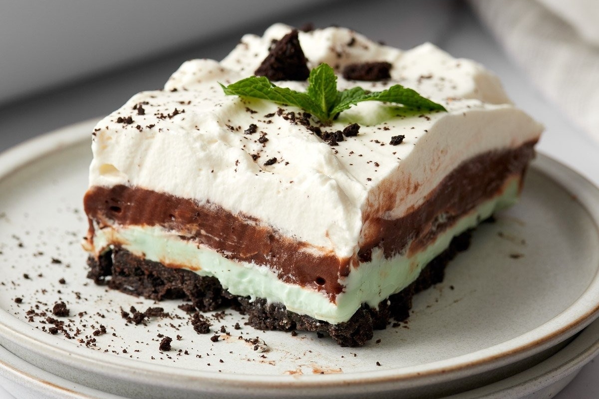A refreshing slice of mint ice cream pie, perfect for holiday desserts.