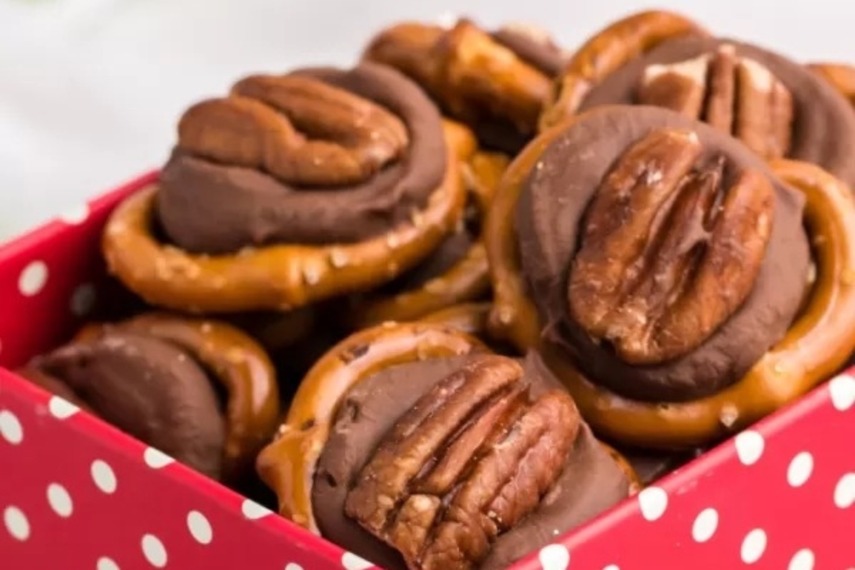Edible Christmas gifts: Chocolate covered pretzels in a red box.