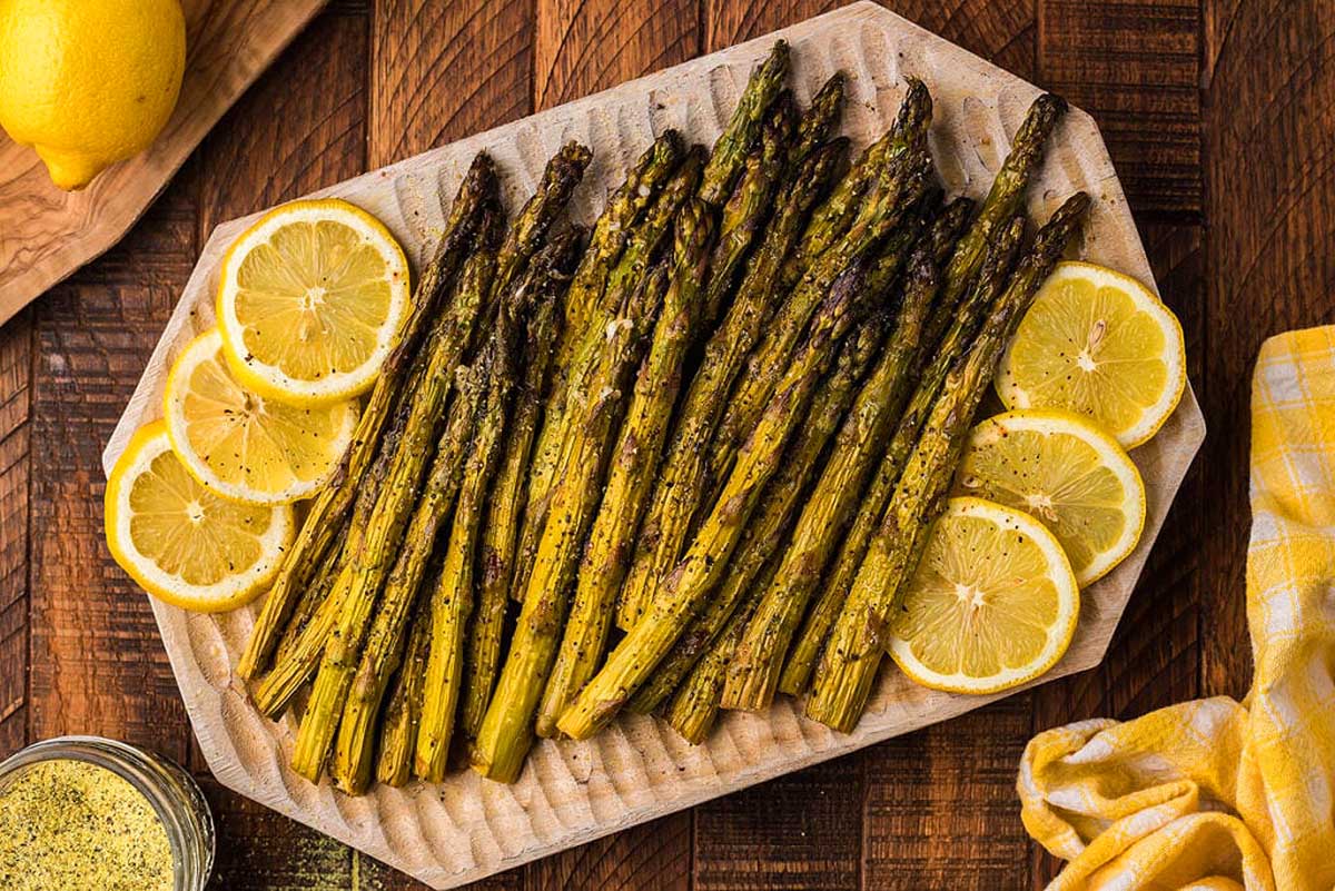 flavourful smoked asparagus