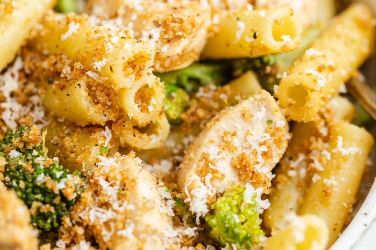 Chicken parmesan pasta with broccoli is a delicious recipe that features the combination of tender chicken, savory parmesan cheese, and nutritious broccoli.