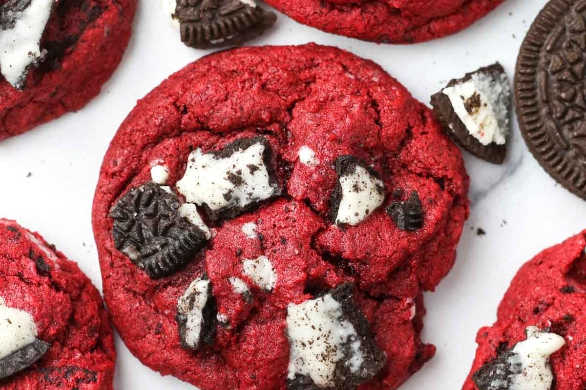 Valentine's Day treats with red velvet and oreos.